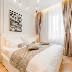 Luxury L'avenue Maison d'hôtes